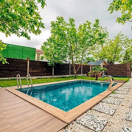 Nios Villa *